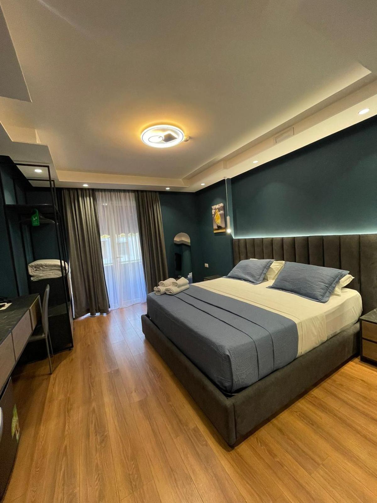 Peaky Hotel ดูร์เรส ภายนอก รูปภาพ